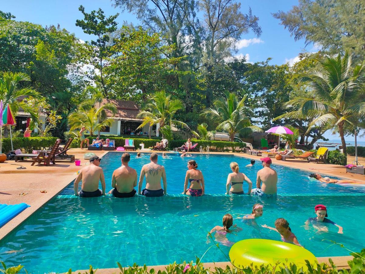 Banana Beach Resort Ko Lanta Exterior foto