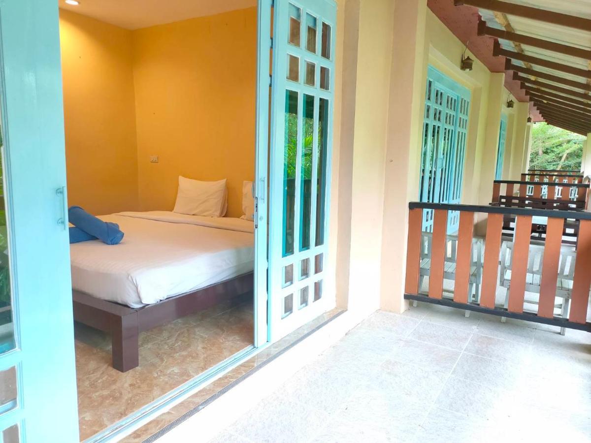 Banana Beach Resort Ko Lanta Exterior foto