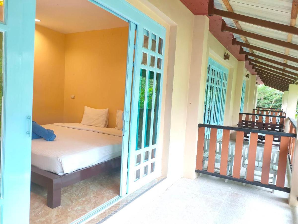 Banana Beach Resort Ko Lanta Exterior foto