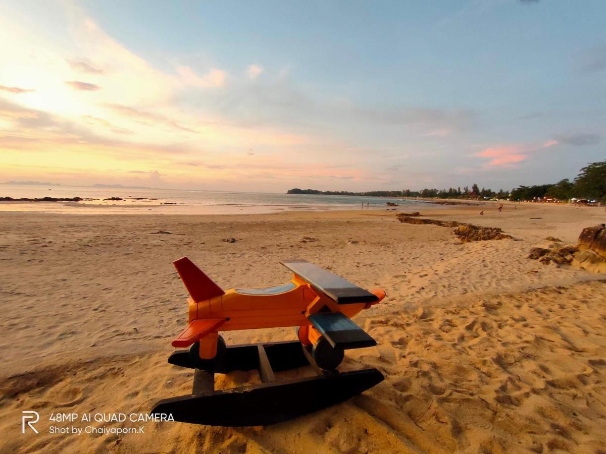 Banana Beach Resort Ko Lanta Exterior foto